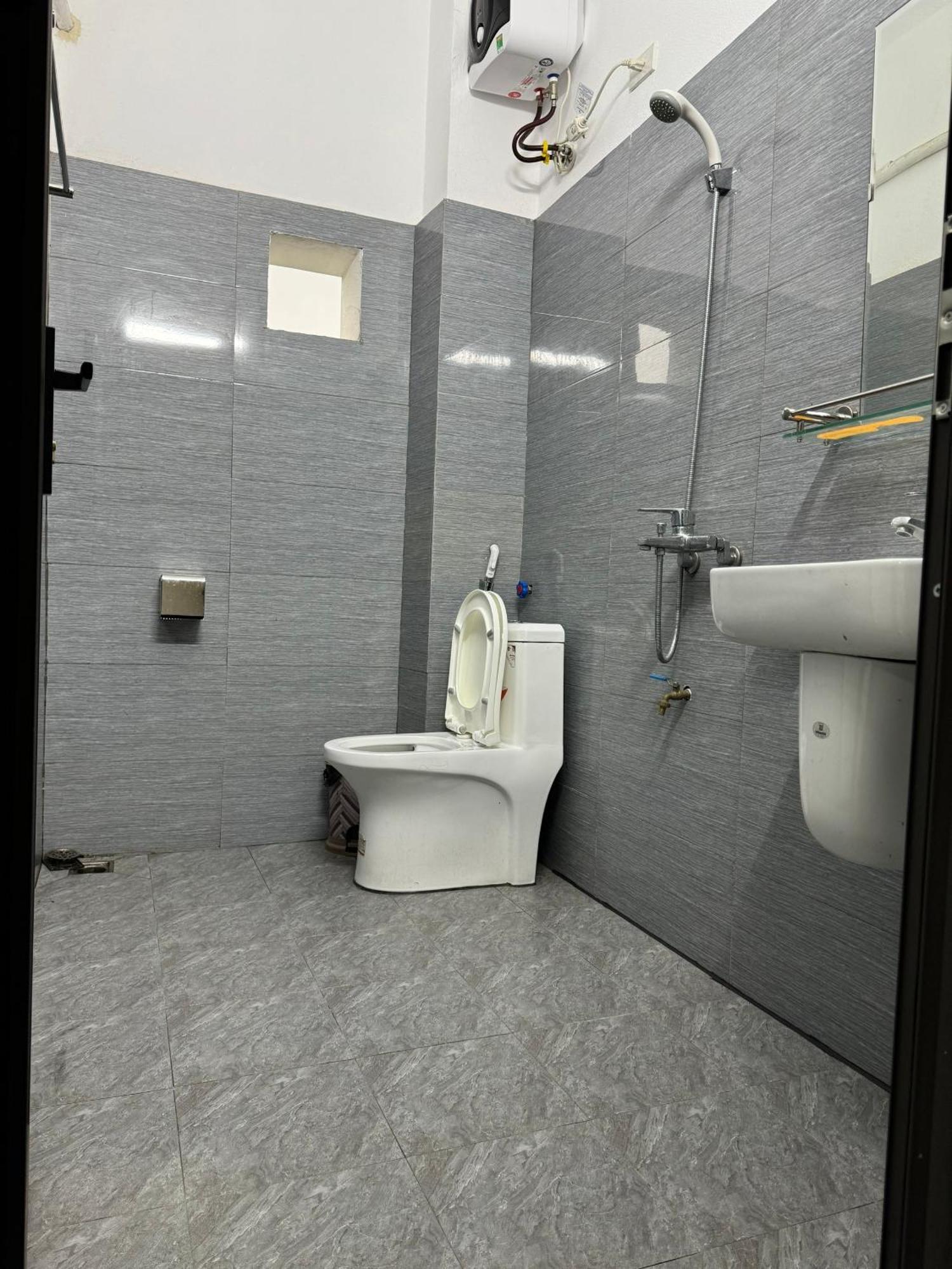 Hotel Minh Thang Nho Quan Exterior photo